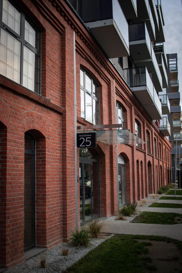Urban Space 64 - Free Parking Breslau